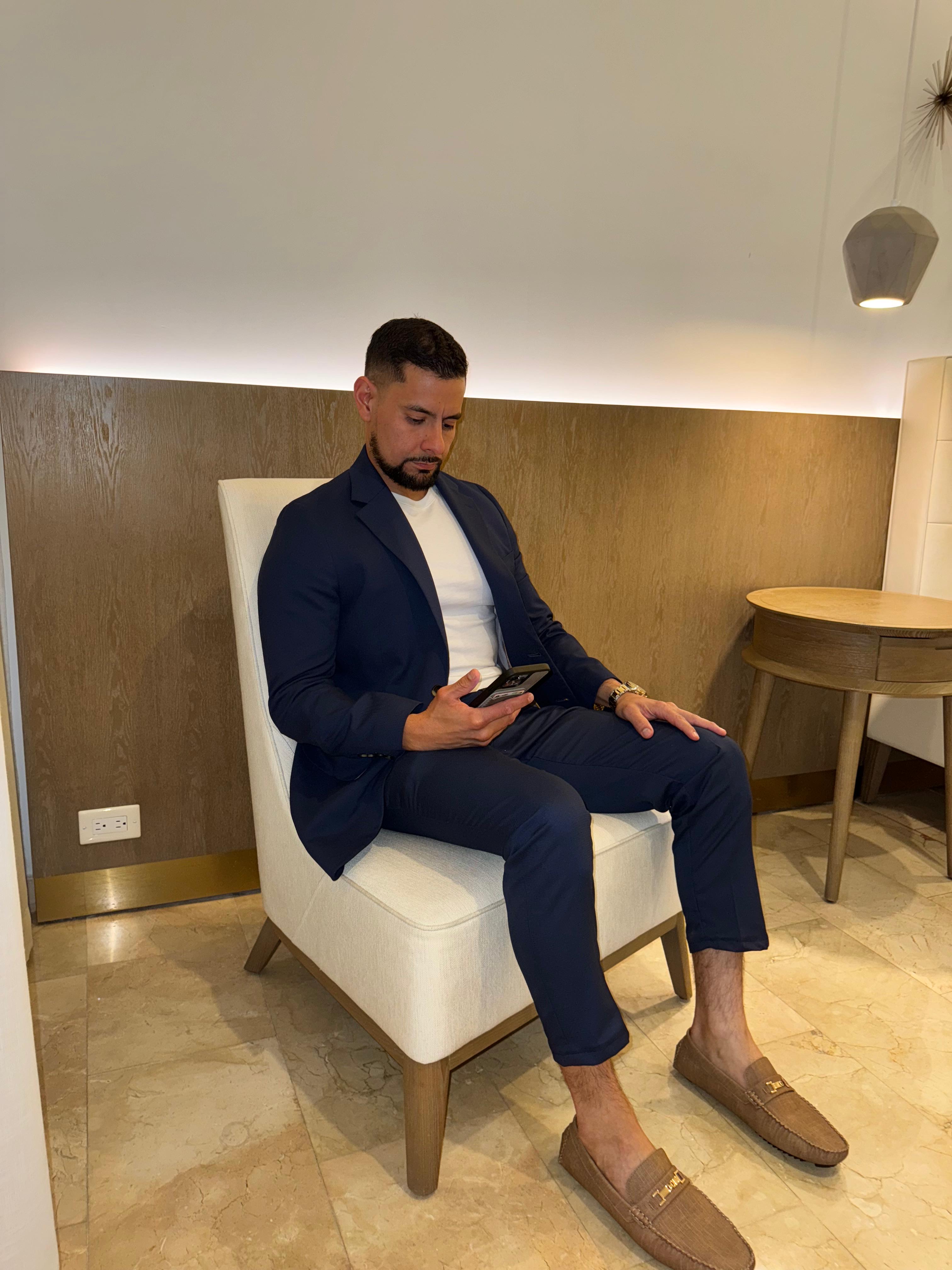 Pedro — profesional